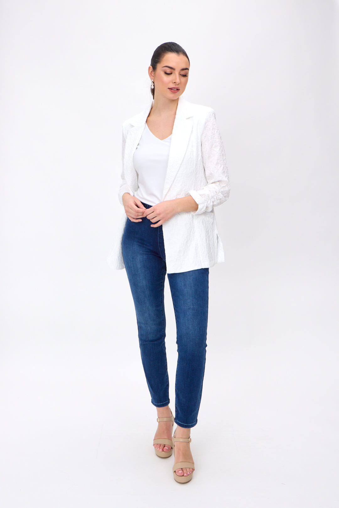 Boxy Blazer Style 242034 White 5