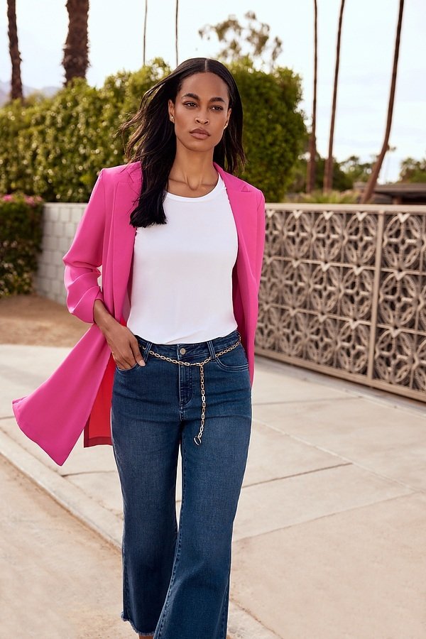 Oversized Blazer Style 211361 Dazzle Pink Walking Outdoors.